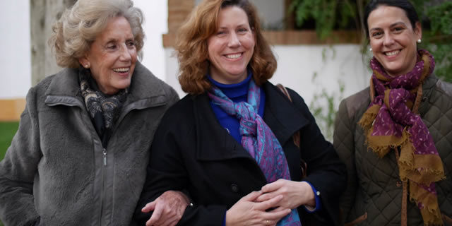 3 mujeres ave maria farm productora de naranjas